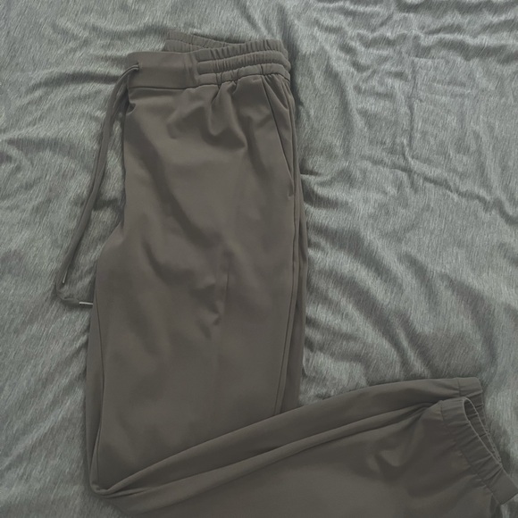 RW&Co 4-way stretch joggers - Picture 1 of 3